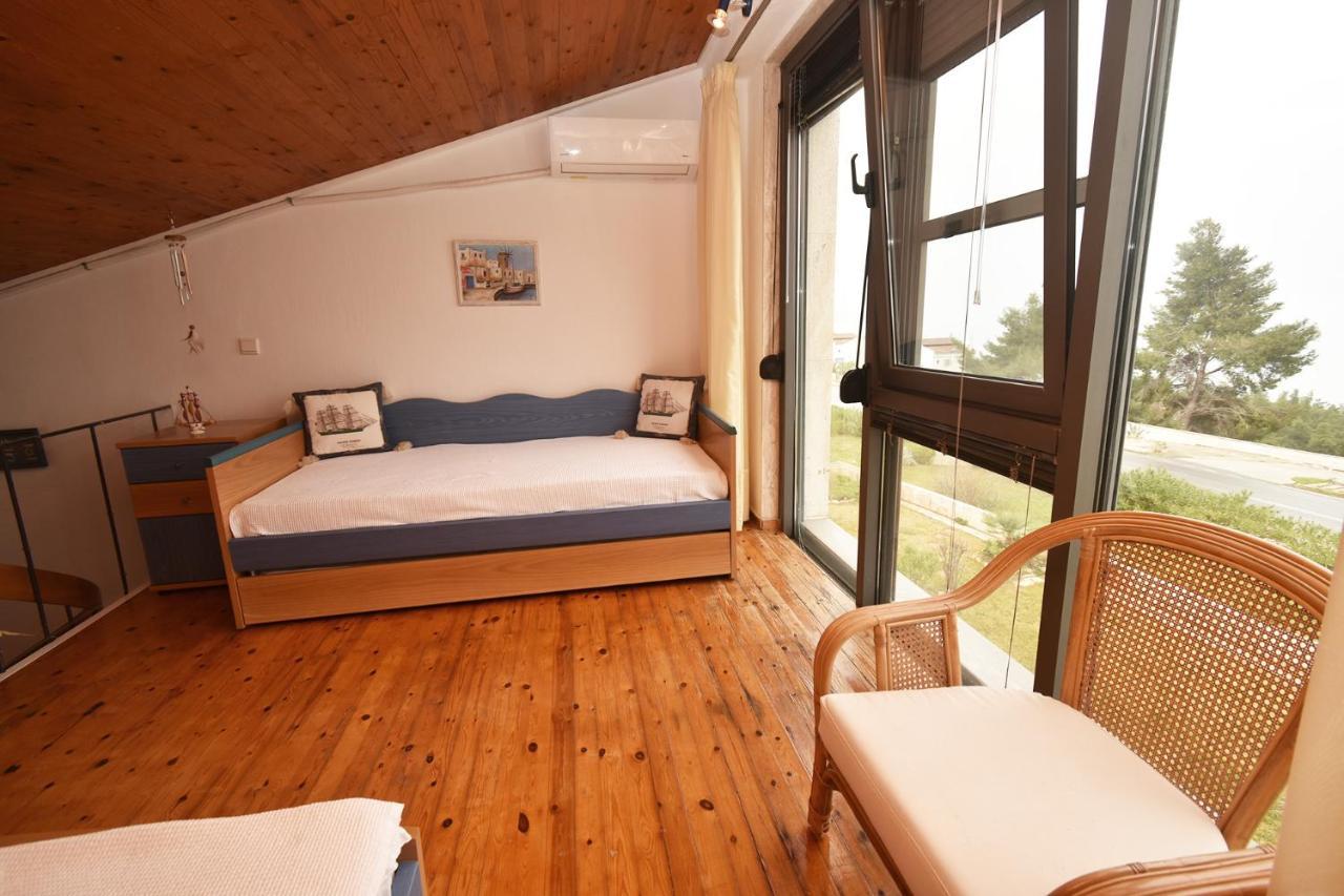 Olia Sea View Shared Pool Villa, Nea Fokea Exterior photo