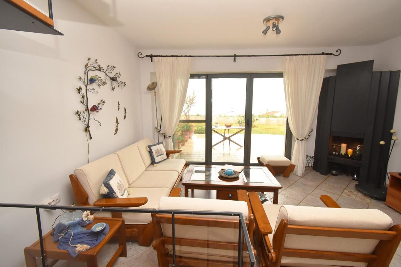 Olia Sea View Shared Pool Villa, Nea Fokea Exterior photo