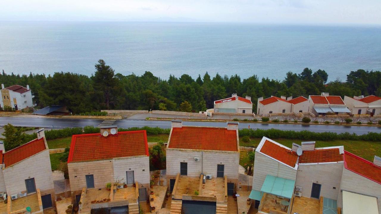 Olia Sea View Shared Pool Villa, Nea Fokea Exterior photo